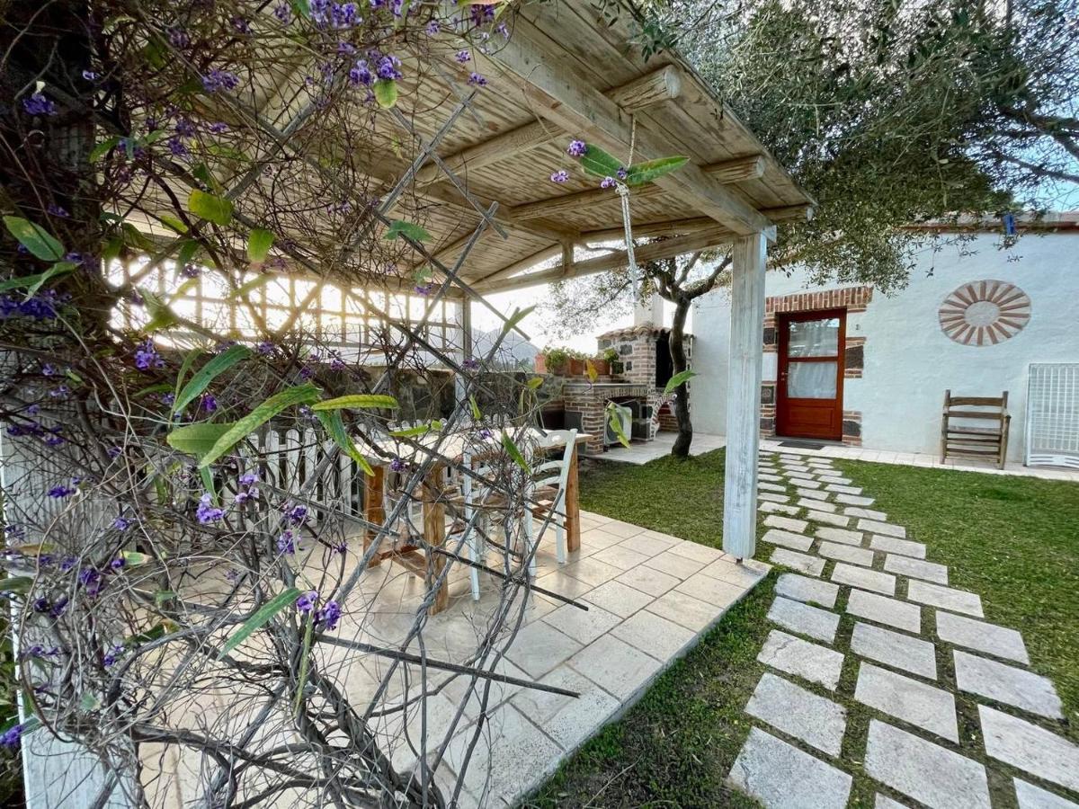 Casa Vacanze Sisuledda Orosei Exteriör bild